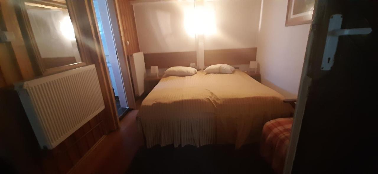 Casa Cristina_ Cabana Buşteni Eksteriør billede